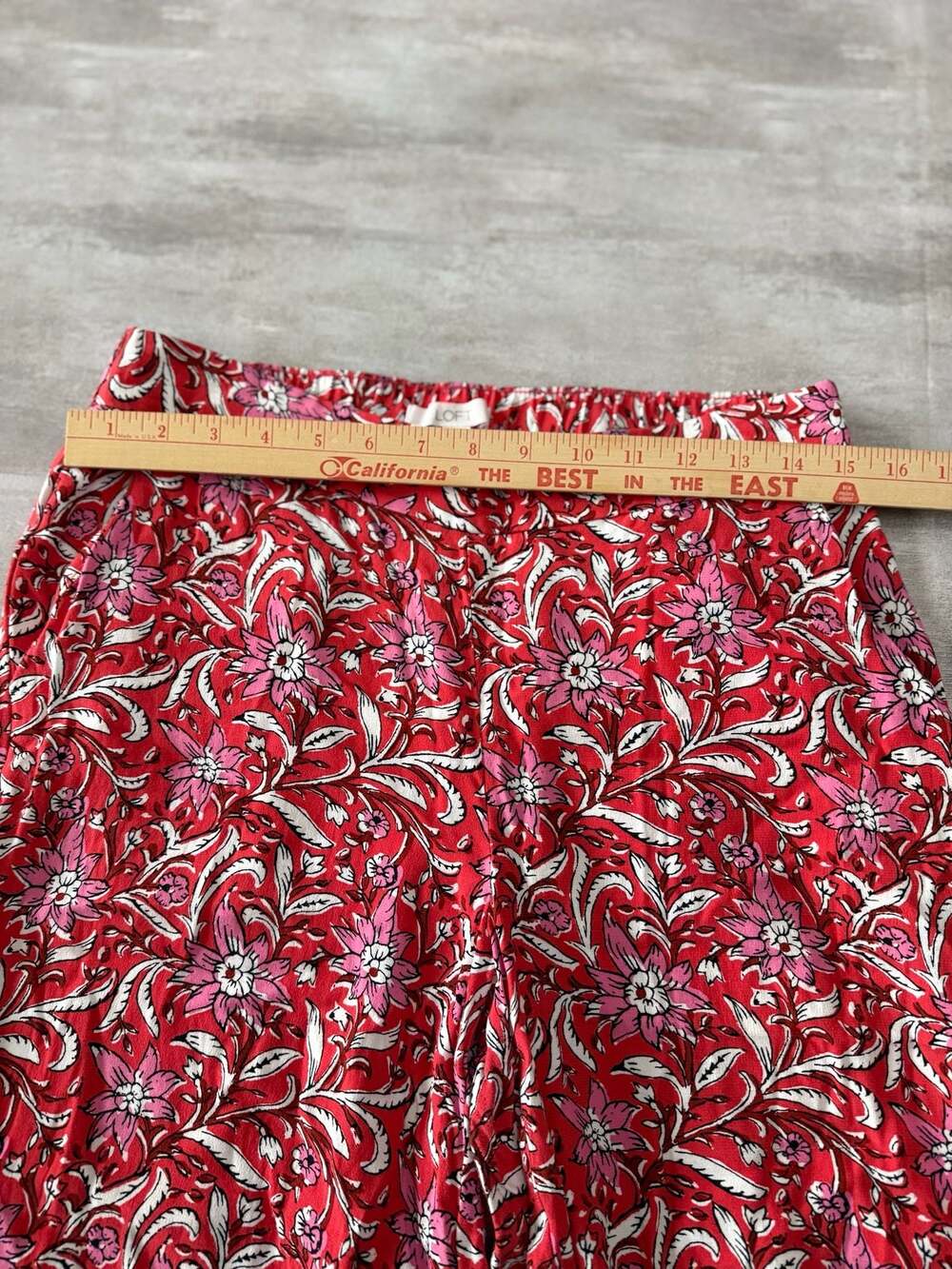 LOFT Red Floral Wide Leg Crop Pull-On Pants Size S - Picture 3 of 5